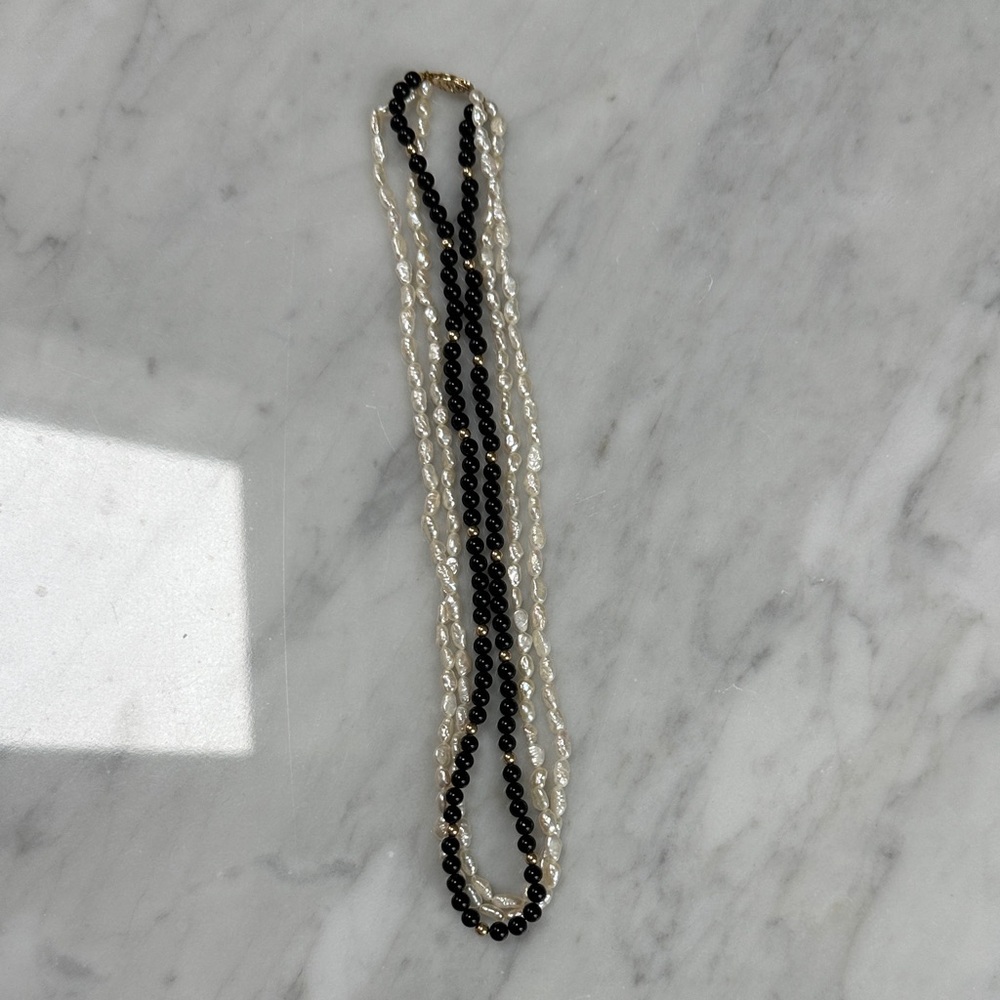Elegant Black and White Beaded Necklace